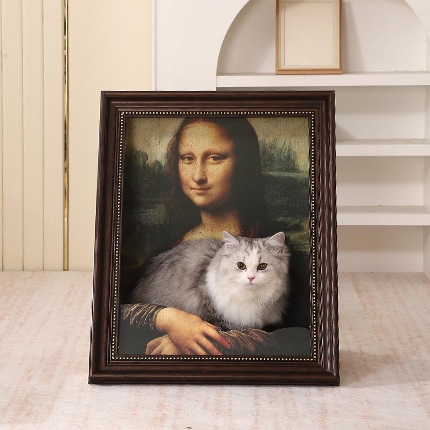 Mona Lisa Cat Scratcher Bed - 3.0