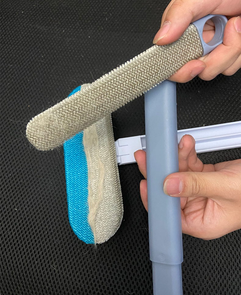 WhiskerGizmo™ Reusable Pet Hair Remover Brush